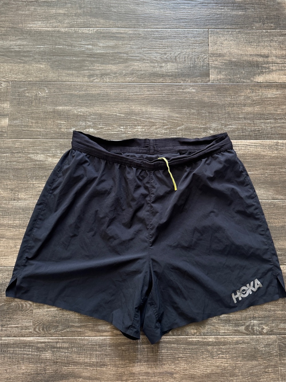 Hoka black shorts L